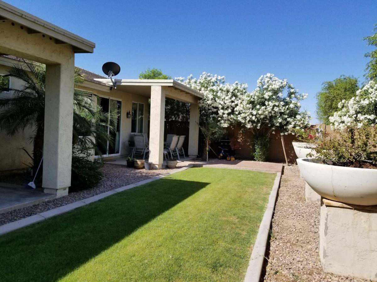 Phoenix Home Near Freeways And Airport Bagian luar foto