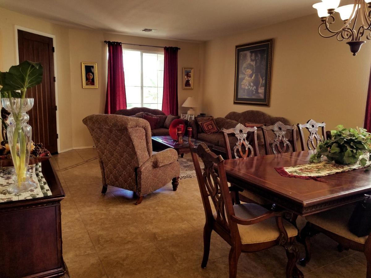 Phoenix Home Near Freeways And Airport Bagian luar foto