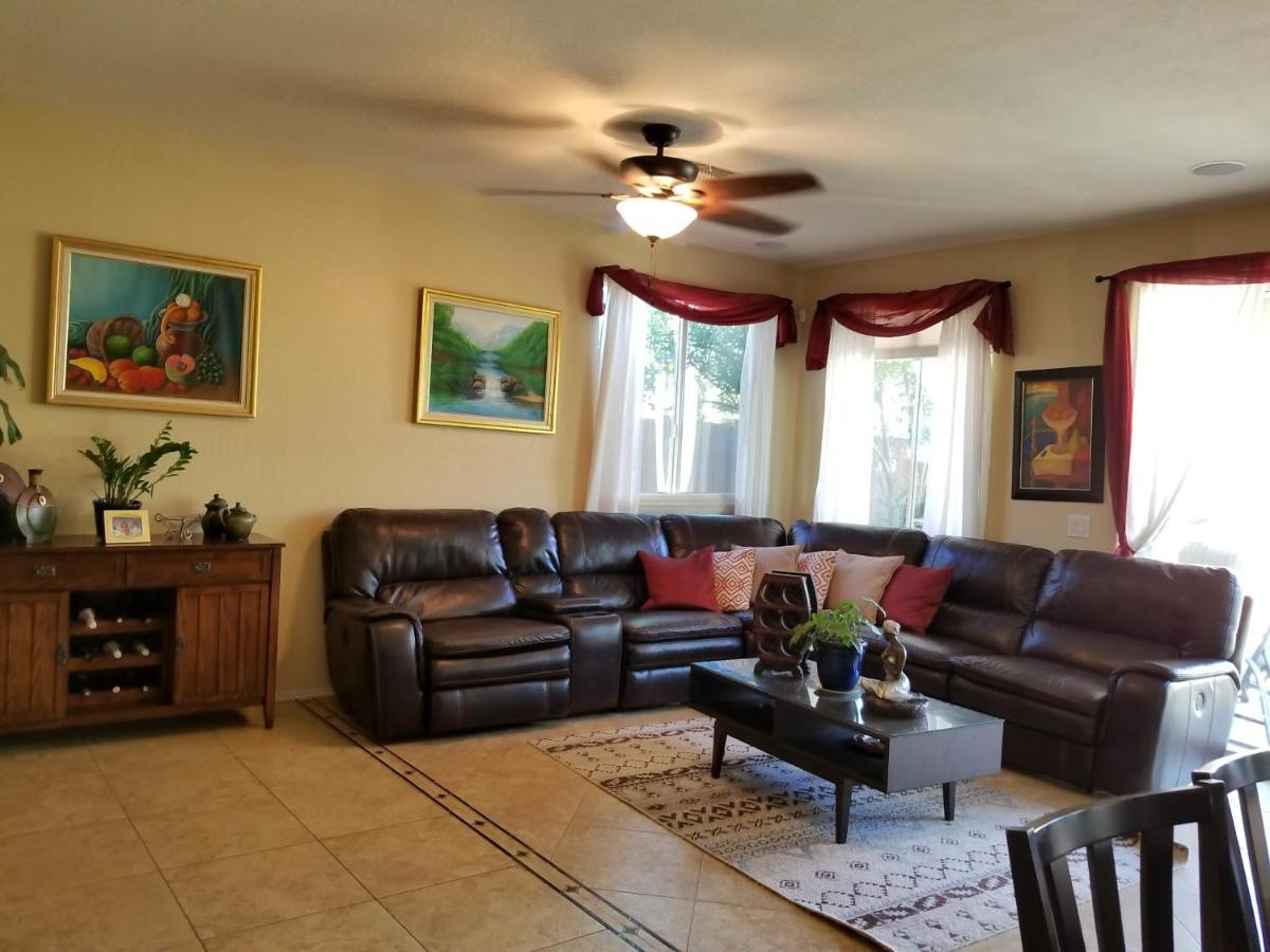 Phoenix Home Near Freeways And Airport Bagian luar foto