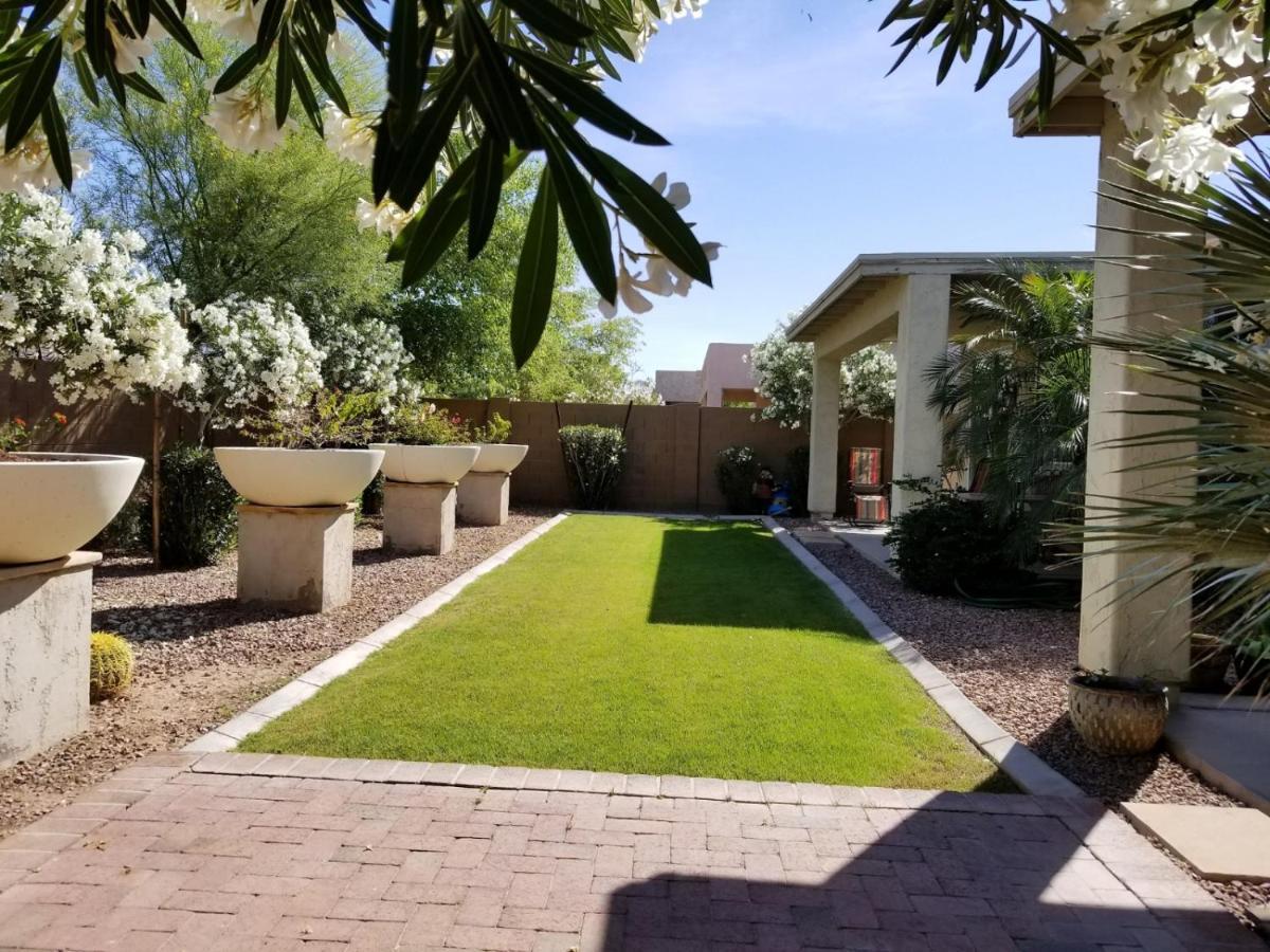 Phoenix Home Near Freeways And Airport Bagian luar foto